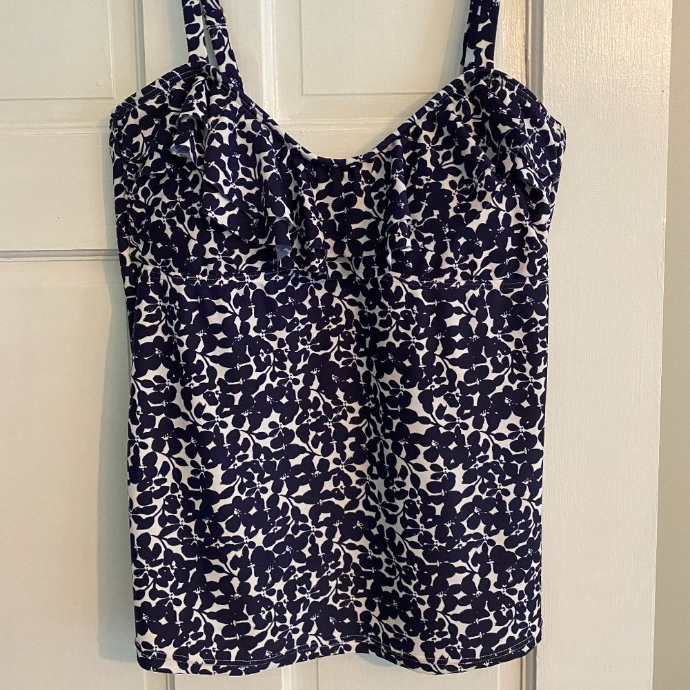 ISLAND ESCAPE Bathing Suit Tankini Top. NWOT